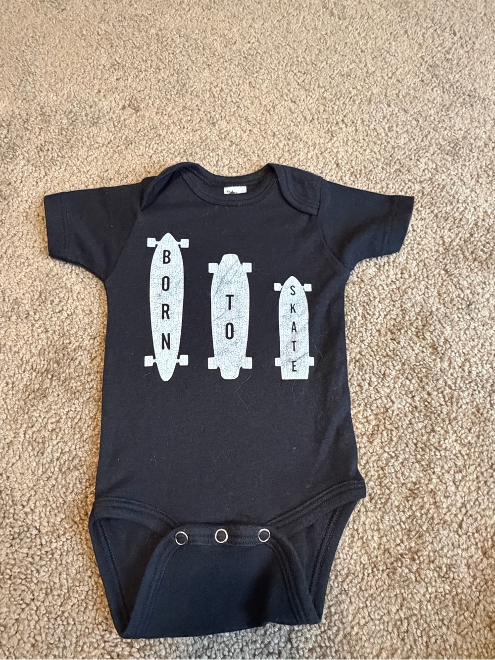 Skateboarding Newborn Baby 0-3 Months Boys Born To Skate Shirt Bodysuit